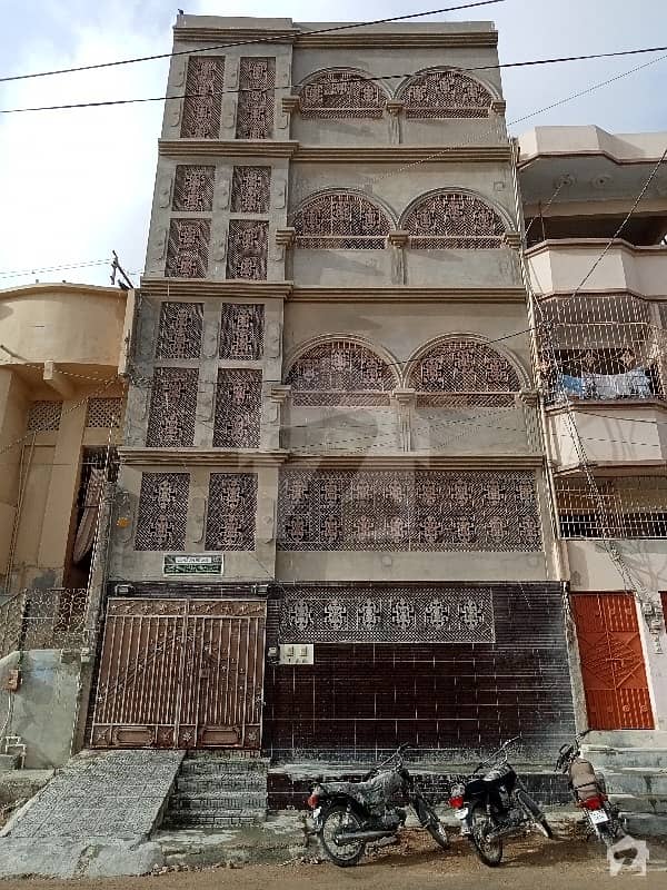 اورنگی ٹاؤن کراچی میں 7 کمروں کا 3 مرلہ مکان 1.6 کروڑ میں برائے فروخت۔