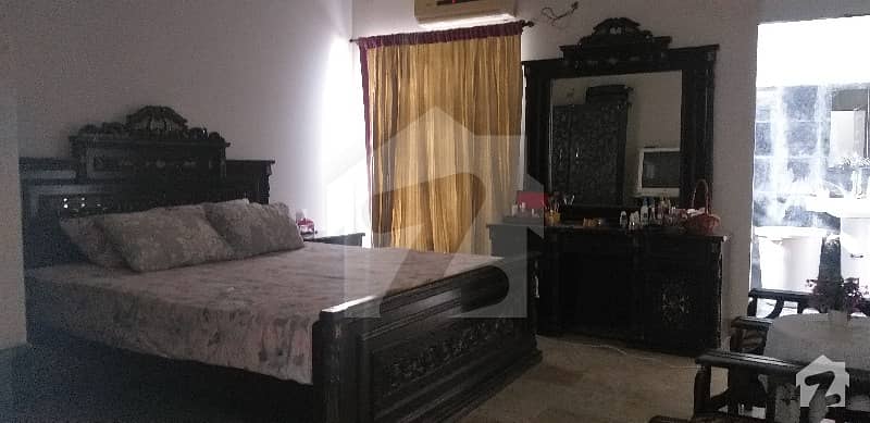 2700  Square Feet Room For Rent In Gulberg