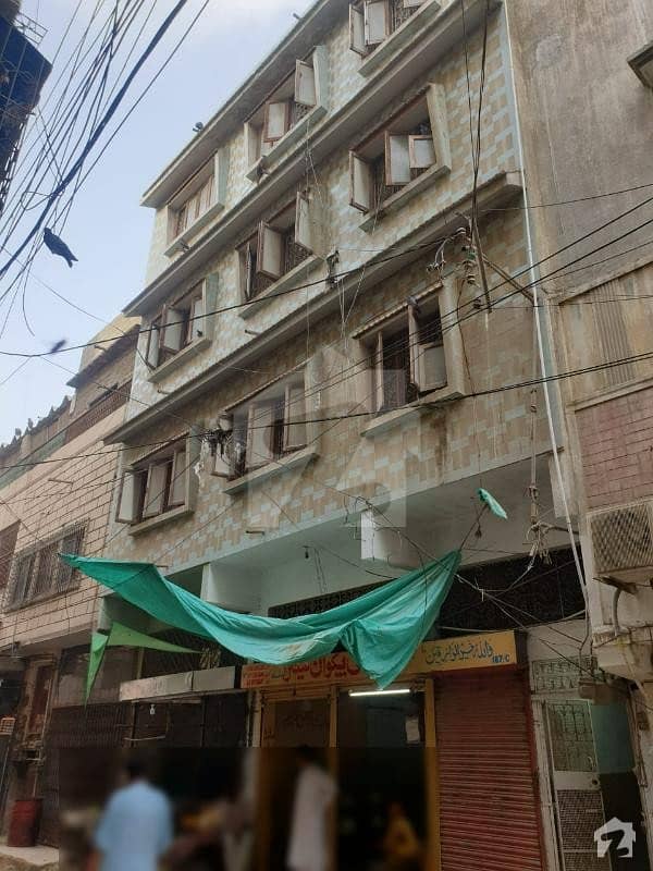 پی ای سی ایچ ایس بلاک 2 پی ای سی ایچ ایس جمشید ٹاؤن کراچی میں 2 کمروں کا 4 مرلہ عمارت 5 کروڑ میں برائے فروخت۔