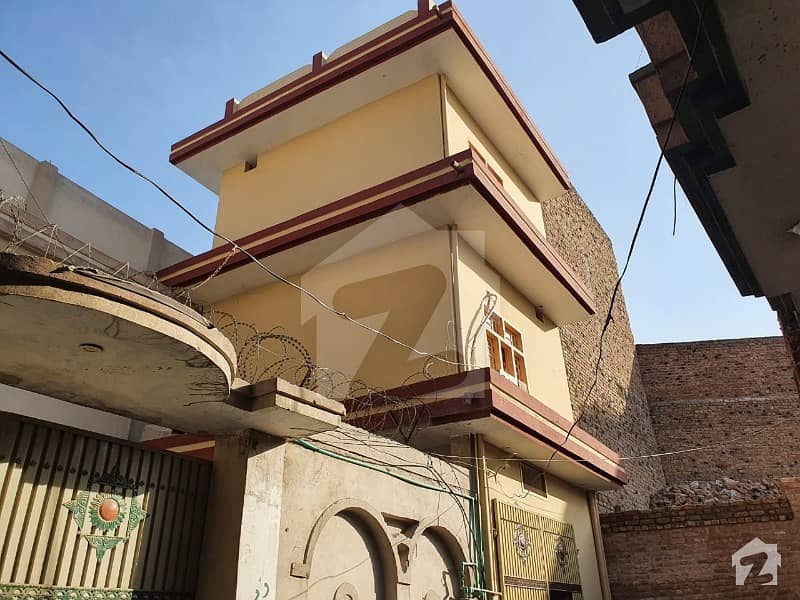 ڈلا زیک روڈ پشاور میں 5 کمروں کا 3 مرلہ مکان 95 لاکھ میں برائے فروخت۔