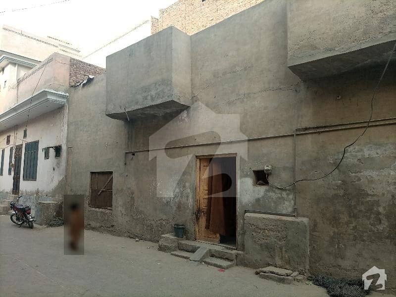 House In Raza Abad Sized 600 Square Feet Is Available