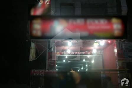 سمن آباد مین بولیورڈ سمن آباد لاہور میں 6 مرلہ دکان 1.5 لاکھ میں کرایہ پر دستیاب ہے۔