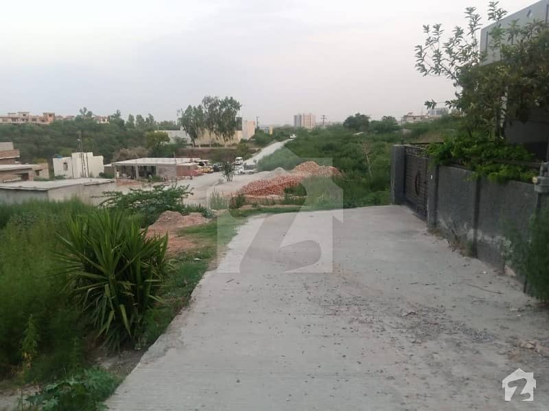 8 Marla Plot In Gulistan Coloney Gulistan Colony, Rawalpindi ID31236445