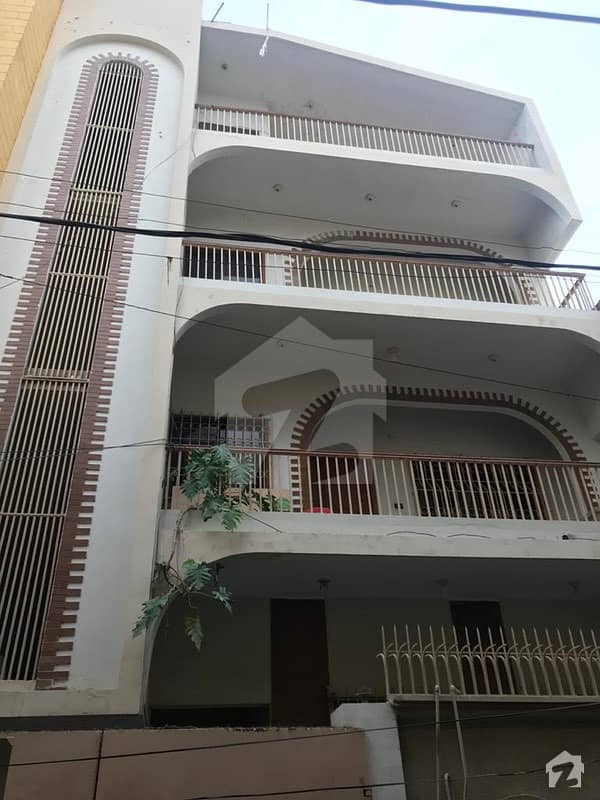 محمودآباد نمبر 4 محمود آباد کراچی میں 2 کمروں کا 5 مرلہ مکان 3.6 کروڑ میں برائے فروخت۔