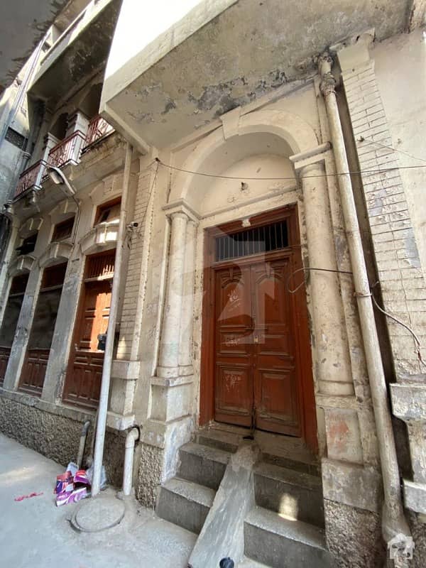 داتا دربار روڈ لاہور میں 7 کمروں کا 3 مرلہ مکان 1.07 کروڑ میں برائے فروخت۔