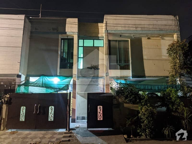 2250 Square Feet House Available For Sale In Allama Iqbal Town - Karim Block