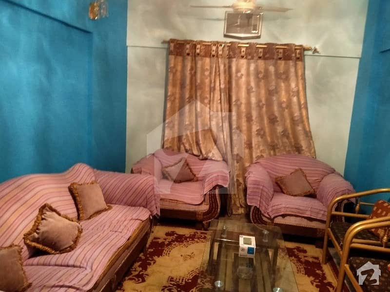 سخی حسن چورنگی کراچی میں 3 کمروں کا 5 مرلہ فلیٹ 70 لاکھ میں برائے فروخت۔