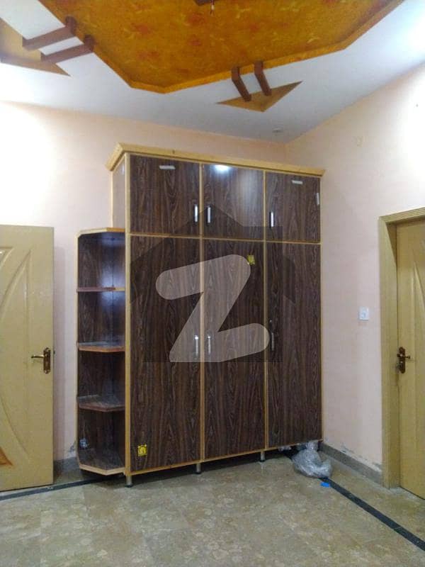 کینال بینک ہاؤسنگ سکیم لاہور میں 3 کمروں کا 3 مرلہ مکان 32 ہزار میں کرایہ پر دستیاب ہے۔