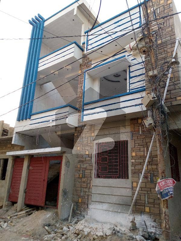 ماڈل کالونی بِن قاسم ٹاؤن کراچی میں 8 کمروں کا 4 مرلہ مکان 1.9 کروڑ میں برائے فروخت۔