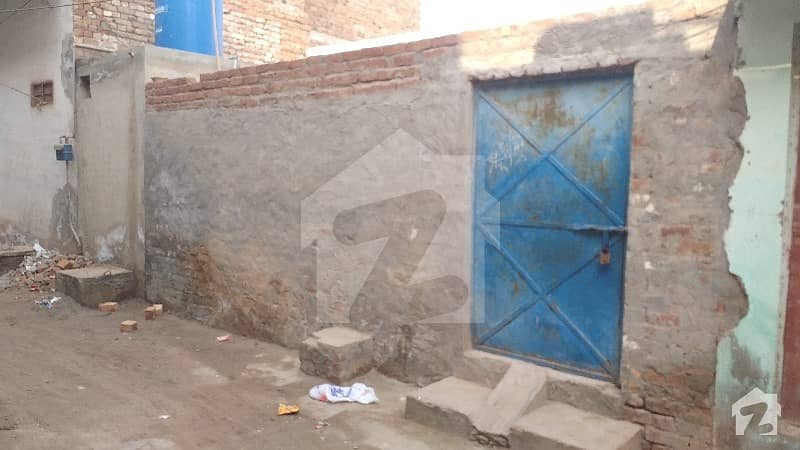 نیو شاہ شمس کالونی ملتان میں 2 کمروں کا 3 مرلہ مکان 40 لاکھ میں برائے فروخت۔