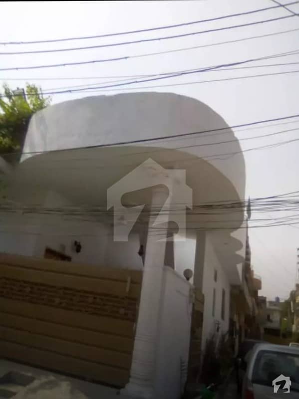 Buy A Centrally Located 2250 Square Feet House In Defence Road