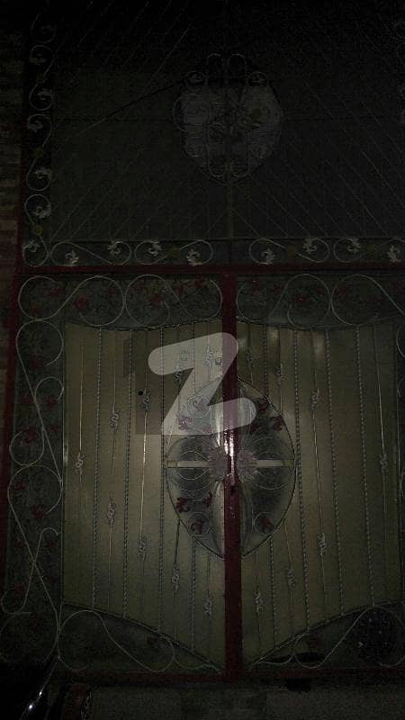 علامہ اقبال کالونی فیصل آباد میں 4 کمروں کا 3 مرلہ مکان 50 لاکھ میں برائے فروخت۔