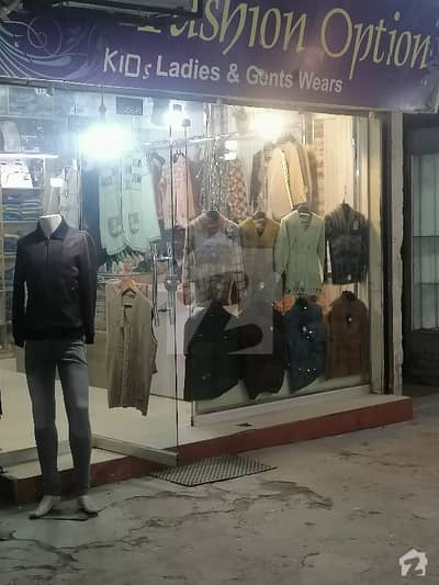 سمن آباد مین بولیورڈ سمن آباد لاہور میں 1 مرلہ دکان 1.25 کروڑ میں برائے فروخت۔