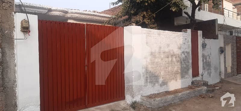 محمود آباد خانیوال روڈ ملتان میں 5 کمروں کا 10 مرلہ مکان 1.25 کروڑ میں برائے فروخت۔