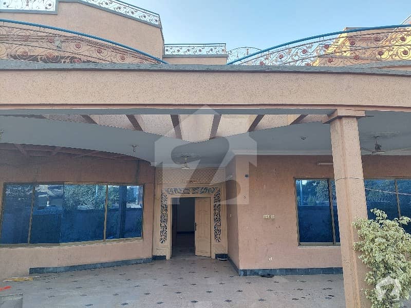 Lower Portion For Rent In Prime Location In Shami Road