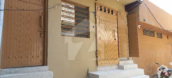 ٹینچ بھٹہ راولپنڈی میں 6 کمروں کا 3 مرلہ مکان 30 ہزار میں کرایہ پر دستیاب ہے۔