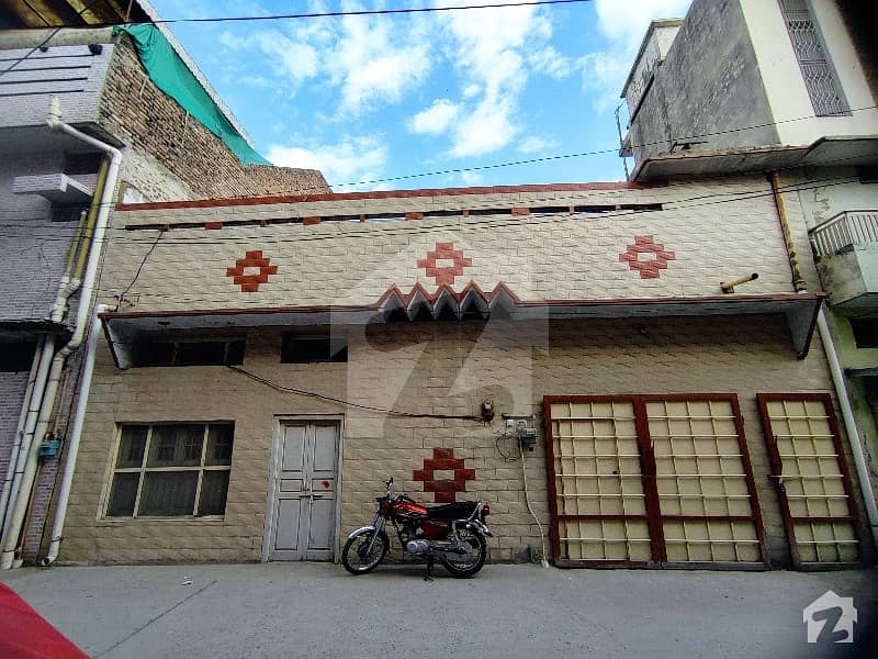 اکل گڑھ راولپنڈی میں 3 کمروں کا 6 مرلہ مکان 1.6 کروڑ میں برائے فروخت۔