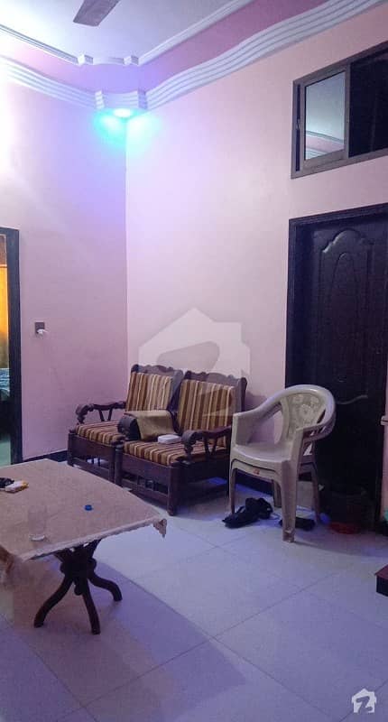 اَپر غزری غِزری کراچی میں 3 کمروں کا 4 مرلہ فلیٹ 60 لاکھ میں برائے فروخت۔
