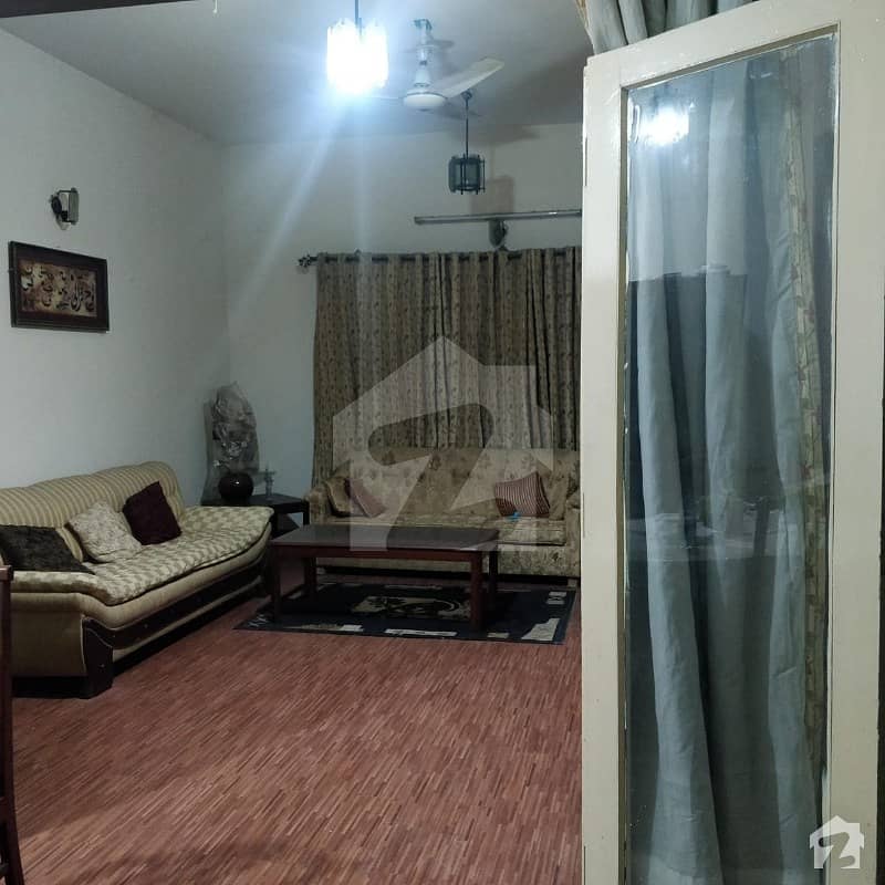 فرینڈز کالونی راولپنڈی میں 2 کمروں کا 6 مرلہ زیریں پورشن 25 ہزار میں کرایہ پر دستیاب ہے۔
