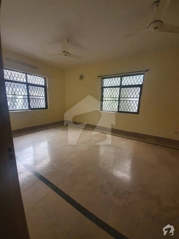 In F-11 Upper Portion Sized 5400 Square Feet For Rent
