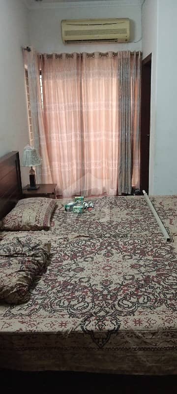 Well Furnished Bedroom Available In Main Cantt