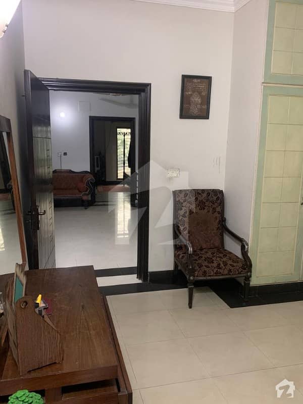 خدا بخش کالونی کینٹ لاہور میں 3 کمروں کا 8 مرلہ مکان 1.7 کروڑ میں برائے فروخت۔