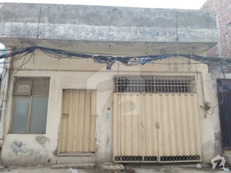 Buy A Centrally Located 1125 Square Feet House In Gajju Matah