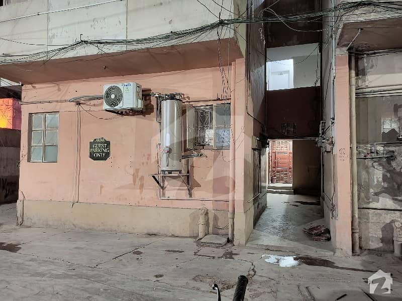 مسکان چورنگی کراچی میں 3 کمروں کا 5 مرلہ فلیٹ 93 لاکھ میں برائے فروخت۔