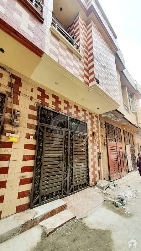 امام ٹاون تاج باغ سکیم لاہور میں 3 کمروں کا 3 مرلہ مکان 68 لاکھ میں برائے فروخت۔