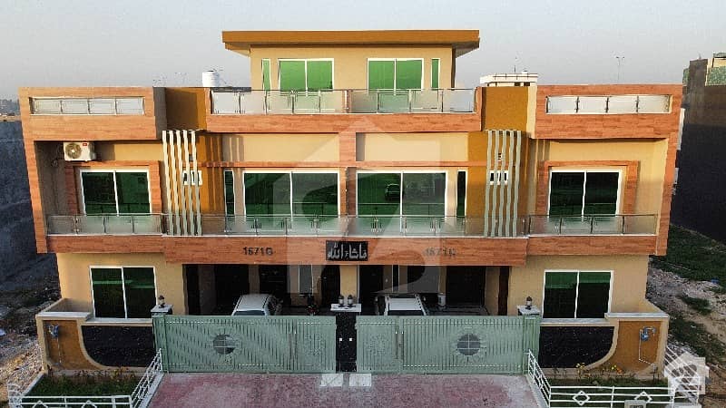 فیصل ٹاؤن - ایف ۔ 18 اسلام آباد میں 7 کمروں کا 8 مرلہ مکان 1 لاکھ میں کرایہ پر دستیاب ہے۔