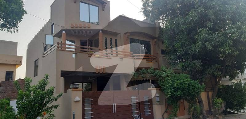 In Samanabad - Block N 4004 Square Feet House For Sale