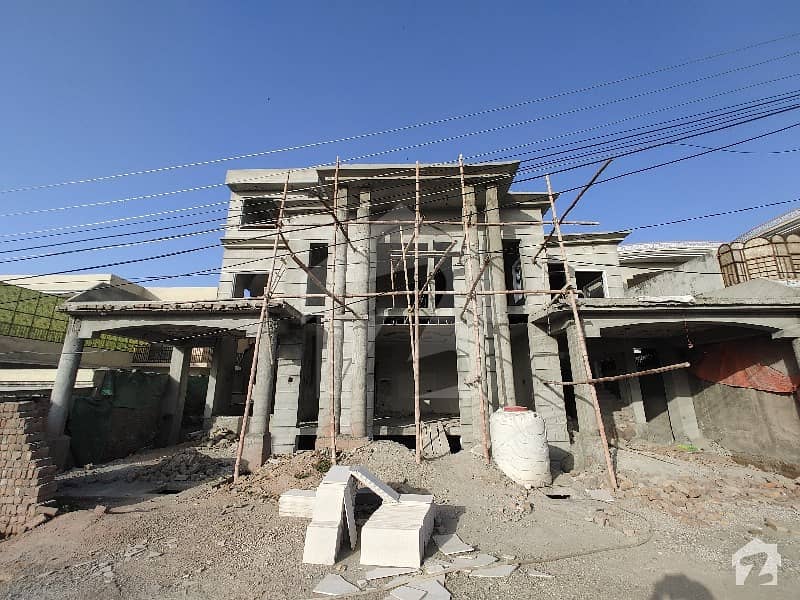 چکلالہ سکیم 3 چکلالہ سکیم راولپنڈی میں 7 کمروں کا 1 کنال مکان 8.55 کروڑ میں برائے فروخت۔