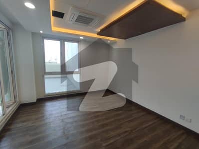 Luxurious Apartment In Glodcrust Mall Dha Phase 4