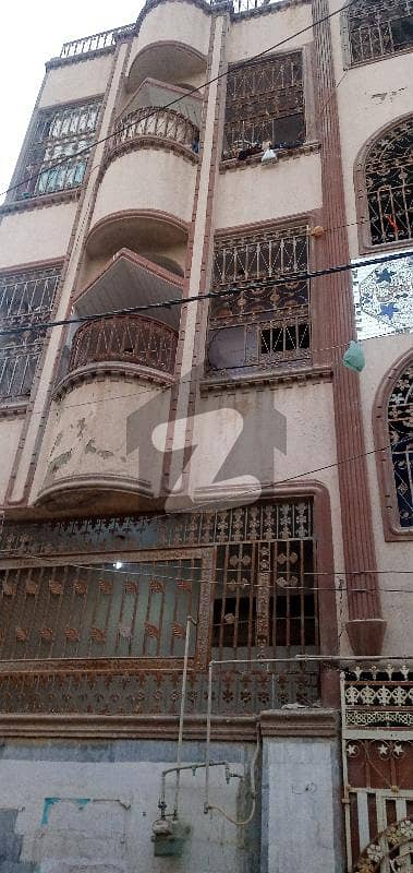 اورنگی ٹاؤن کراچی میں 10 کمروں کا 6 مرلہ عمارت 2.8 کروڑ میں برائے فروخت۔