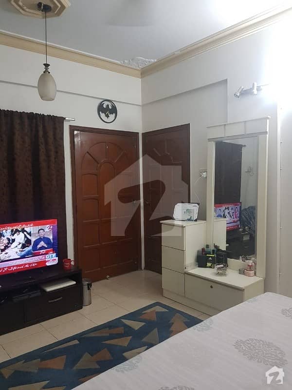 ڈی ایچ اے فیز 2 ایکسٹینشن ڈی ایچ اے ڈیفینس کراچی میں 2 کمروں کا 4 مرلہ فلیٹ 95 لاکھ میں برائے فروخت۔