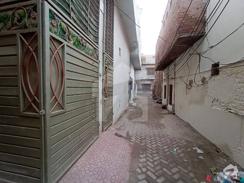 900 Square Feet House For Sale In Purana Shujabad Road