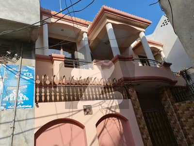 اسلام پورہ ڈسکہ میں 6 کمروں کا 14 مرلہ مکان 2.2 کروڑ میں برائے فروخت۔