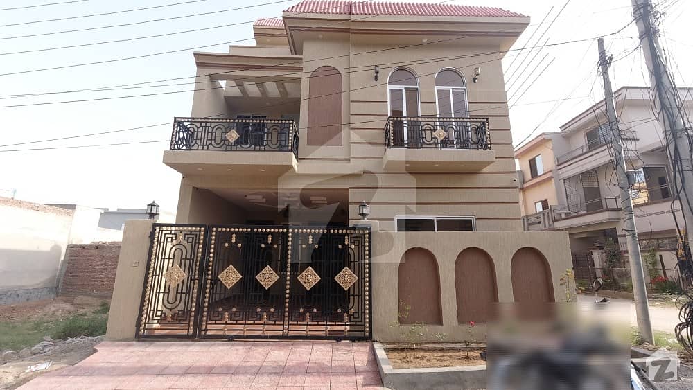 House Available For Sale In Green Villas