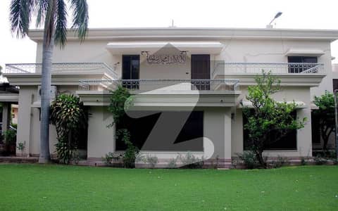 Best Location Of Model Town House Available