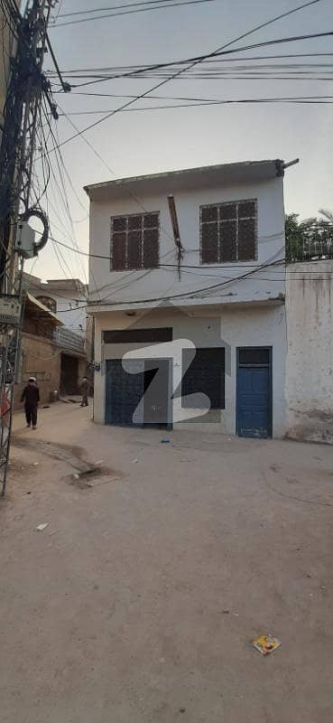 یونیورسٹی روڈ پشاور میں 7 کمروں کا 8 مرلہ مکان 3.5 کروڑ میں برائے فروخت۔