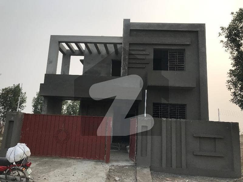 سادات کوآپریٹو ہاؤسنگ سوسائٹی (کالج ٹاؤن) لاہور میں 5 کمروں کا 10 مرلہ مکان 1.3 کروڑ میں برائے فروخت۔