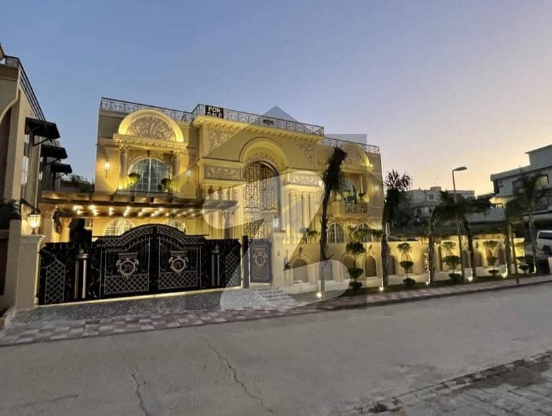 ڈی ایچ اے فیز 7 ڈیفنس (ڈی ایچ اے) لاہور میں 6 کمروں کا 2 کنال مکان 12.5 کروڑ میں برائے فروخت۔