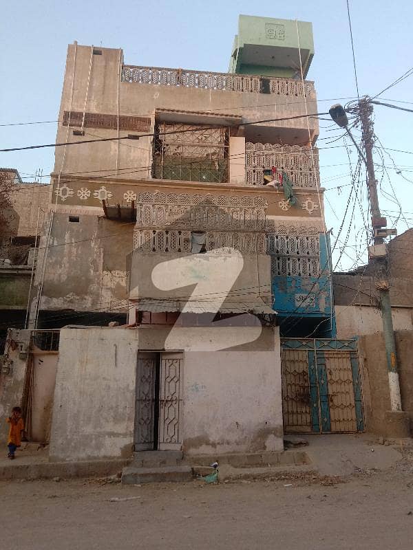 قصبہ کالونی سندھ انڈسٹریل ٹریڈنگ اسٹیٹ (ایس آئی ٹی ای) کراچی میں 3 کمروں کا 5 مرلہ مکان 4 کروڑ میں برائے فروخت۔