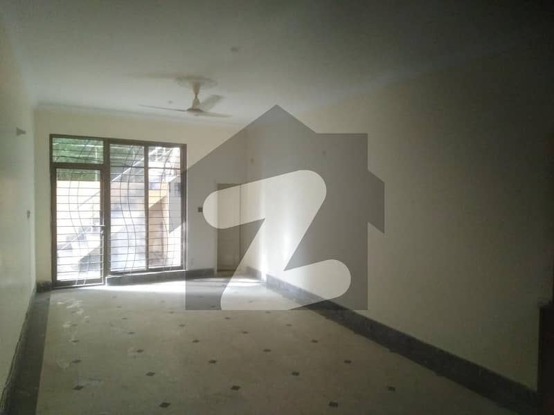 Reserve A Centrally Located House In Gulberg