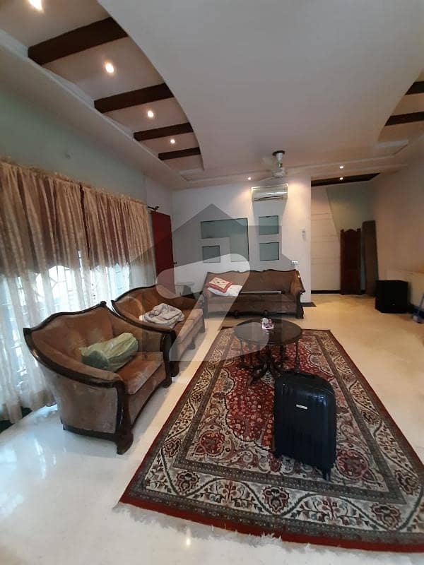 ڈی ایچ اے فیز 3 ڈیفنس (ڈی ایچ اے) لاہور میں 5 کمروں کا 1.2 کنال مکان 6.75 کروڑ میں برائے فروخت۔