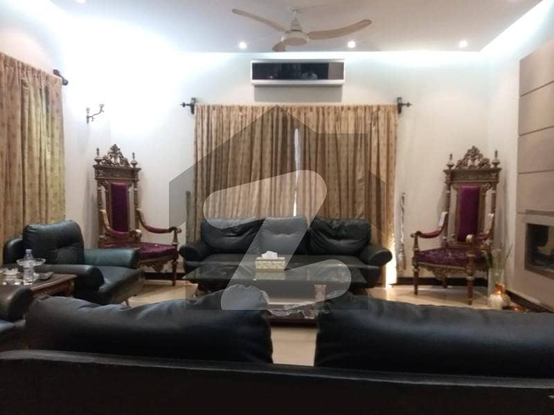 1 Kanal Slightly Use Bungalow In Sui Gas Society Phase 1, Near Dha Lahore