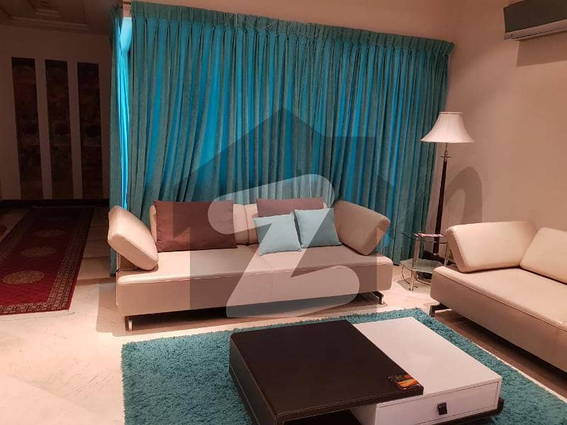 ڈی ایچ اے فیز 2 ڈیفنس (ڈی ایچ اے) لاہور میں 5 کمروں کا 1 کنال مکان 4.7 کروڑ میں برائے فروخت۔