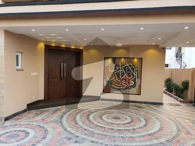1 Kanal Corner Owner Solid Proper Double Unite Beautiful Bungalow For Sale, Near To Big Park,sui Gas Society Phase 1,near To Dha