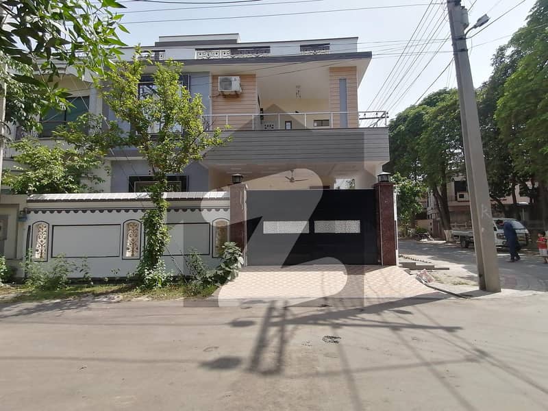 10 Marla House For Sale In Wapda Town Block-a1