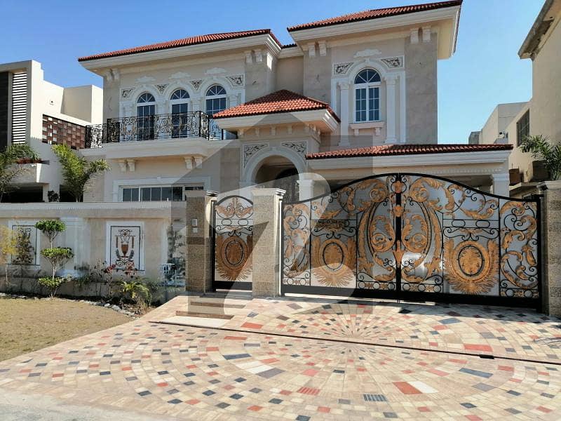 Kanal Out Class Modern Design Bungalow For Sale In Dha Phase 3 W